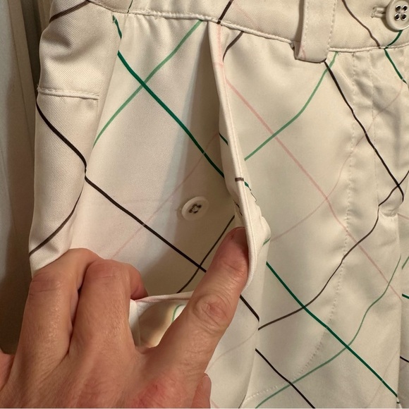 Nike Golf Women's Argyle Bermuda Shorts Size 6 Multicolor Dri-Fit - Picture 7 of 9